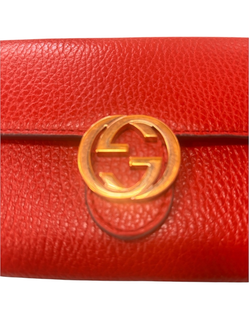 Gucci Red Pebbled Leather Wallet with Gold GG Hardware - Picture 4 of 12